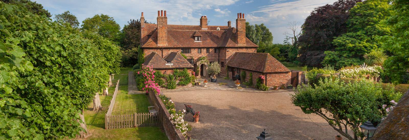 home-beautiful-red-brick-house.jpg